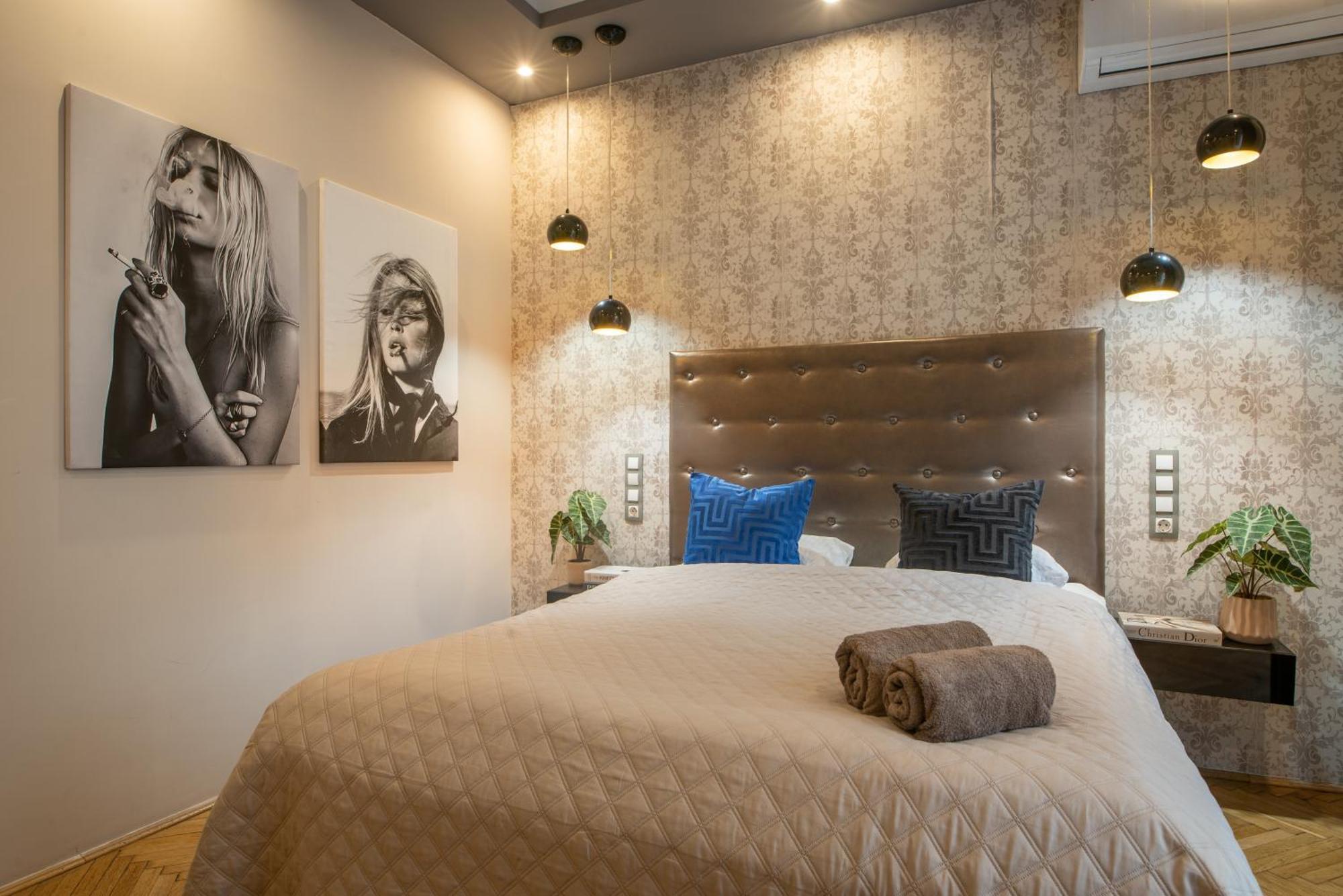 Lejlighed Super Cosy 3br Near Newyork Cafe With Balcony Budapest