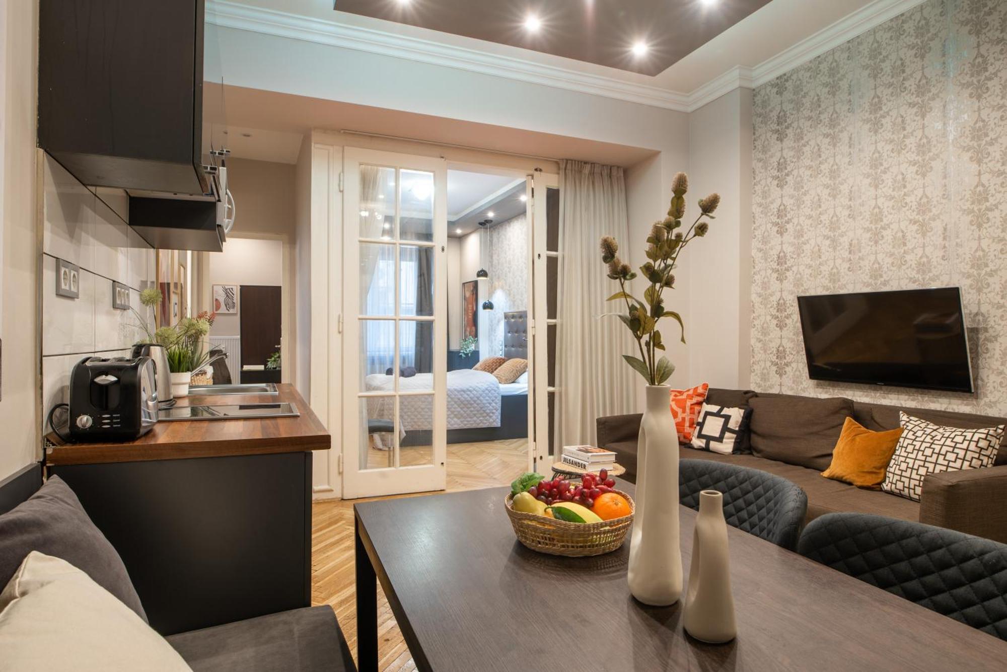 Lejlighed Super Cosy 3br Near Newyork Cafe With Balcony