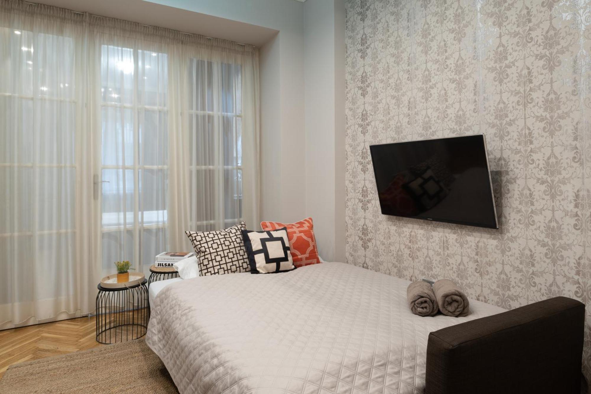 Lejlighed Super Cosy 3br Near Newyork Cafe With Balcony