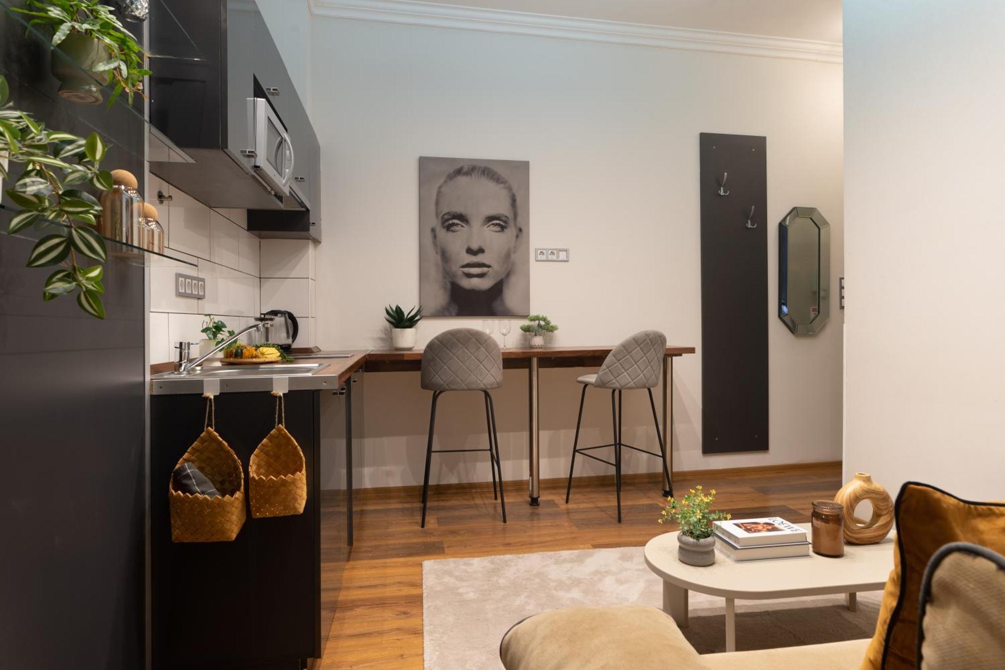 Super Cosy 3br Near Newyork Cafe With Balcony Lejlighed Budapest
